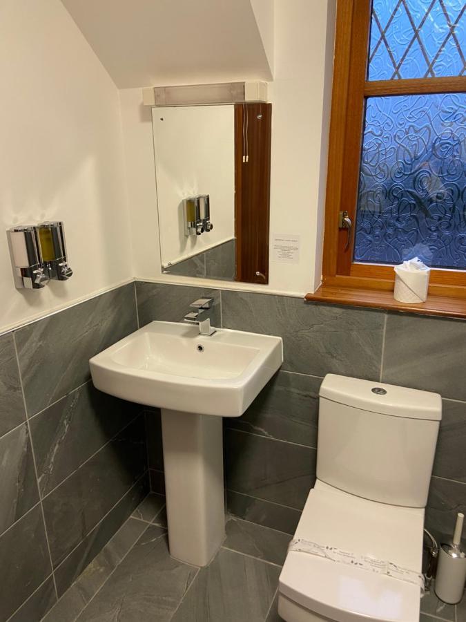 Victoria House Bed And Breakfast Fort William Bagian luar foto